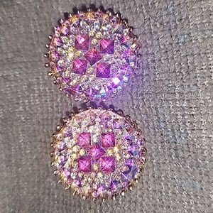 Beautiful HIGH SHINY stud AB colored rhinestones
